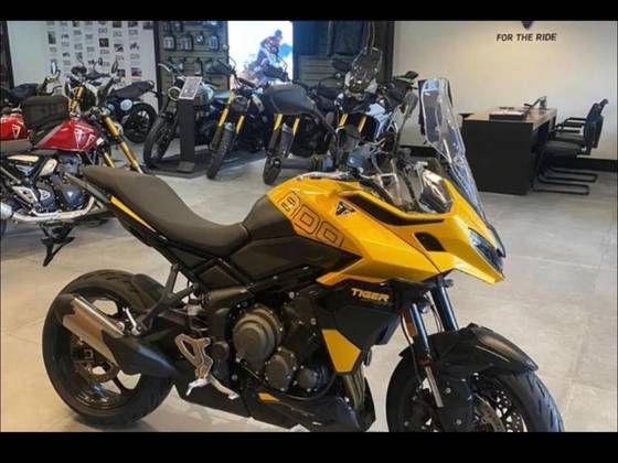 TRIUMPH TIGER 800 SPORT TRIUMPH TIGER 800 SPORT